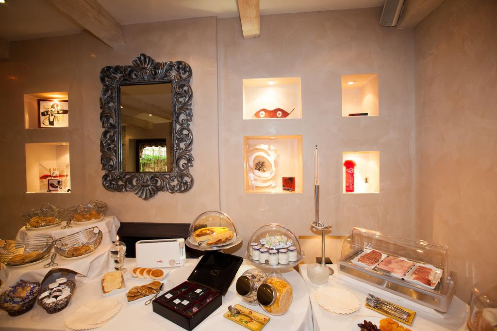 Paris Rome Hotel Menton Exterior foto